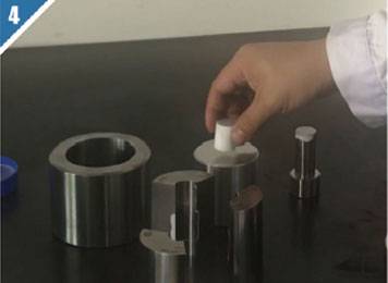 4.Take out the die from the hydraulic press , and remove the sample gently.