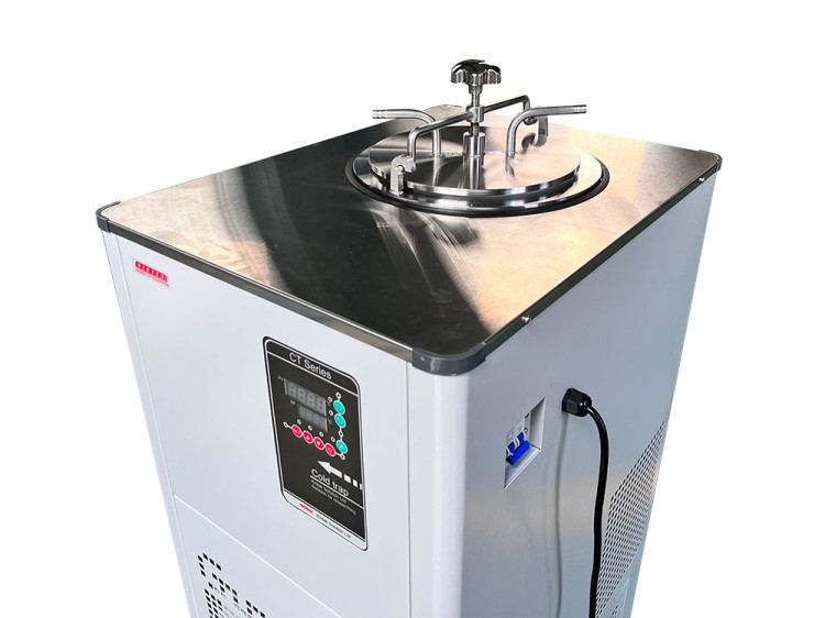 Display of cold trap machine details