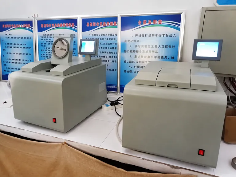 全自動酸素ボンベ熱量計 1